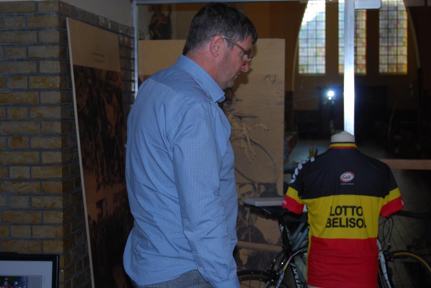 Is dit een truitje van schepen Raf Deprez?  © D.D.