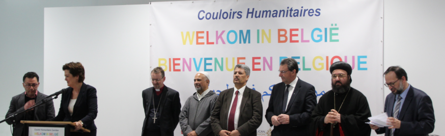 Hilde Kieboom (voorzitter San-Egidio) en de voorzitters van de erkende religies uit ons land heetten de families uit Syrië welkom. 