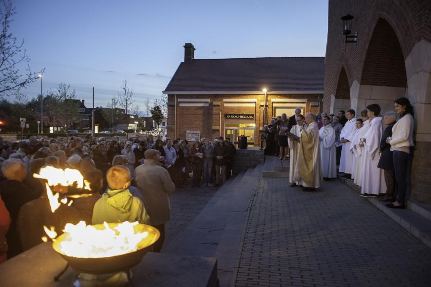 Hier leven we naar toe, veertig dagen lang: “In deze nacht zingen wij ALLELUIA”. © Daniël Collewaert