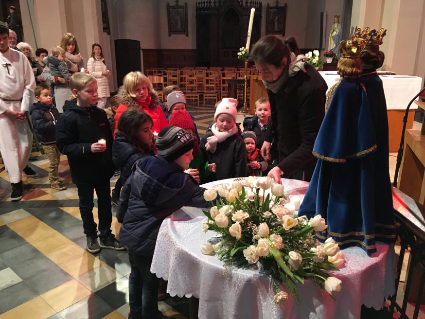 Fotoverslag van de gezinsvieringen met kinderzegen 