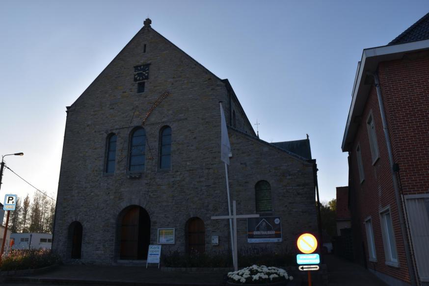 Kerk Nederename - elke dag van 09.00 tot 19.00 uur 