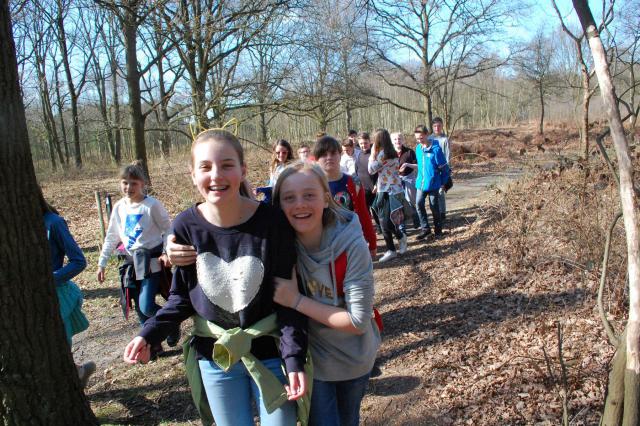 Je moet niet verwachten dat het er altijd heel serieus aan toe ging tijdens onze tocht. Samen hielden we er de moed in 