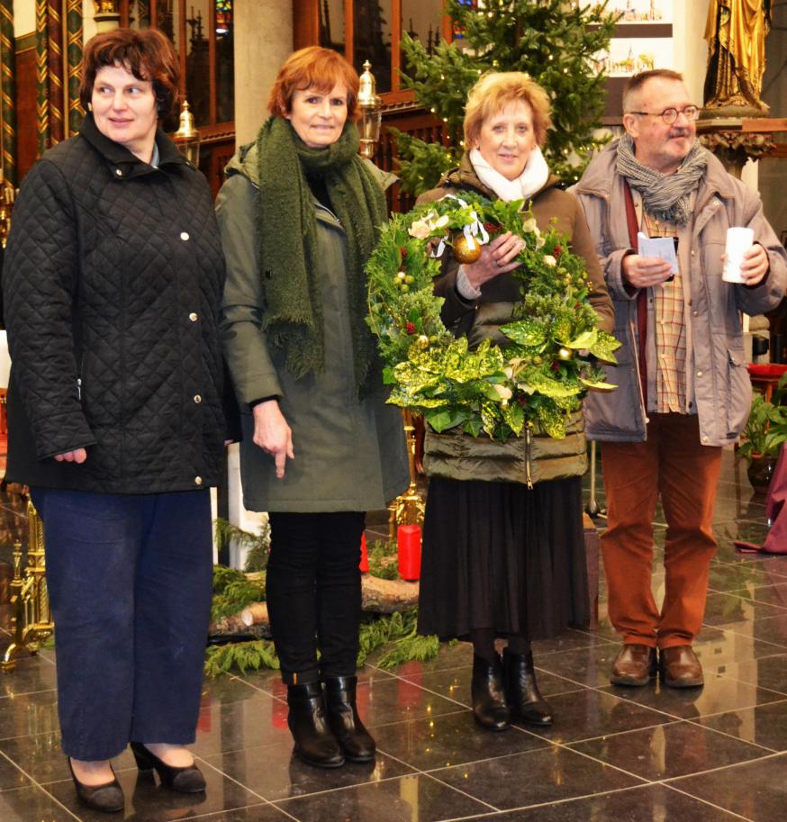 Voor de derde zondag van de advent bezorgde Ferm Meerdonk ons de adventskrans. Dank voor de medewerking! 