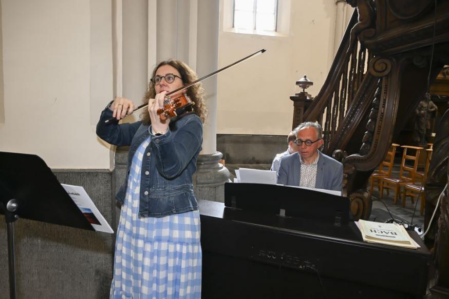 In de Sint-Egidiuskerk werden onze vormelingen muzikaal ondersteund door Koen De Jonghe en Sarah Wyffels.  
