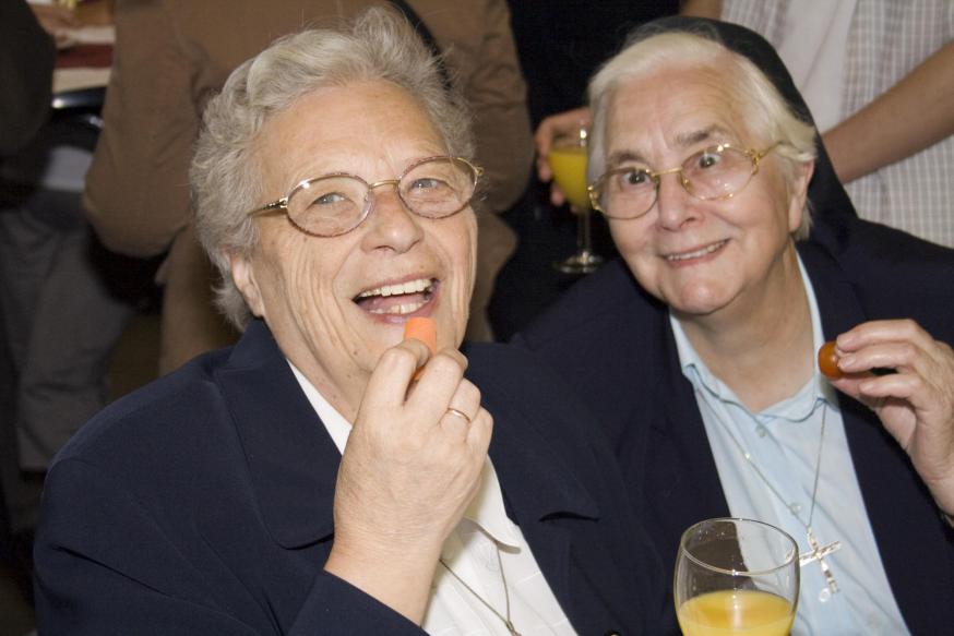 Zuster Delphine en zuster Reinhilde (foto uit 2008) 