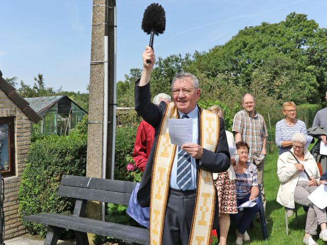 Inzegening Kapelletje in de Dennebosstraat 