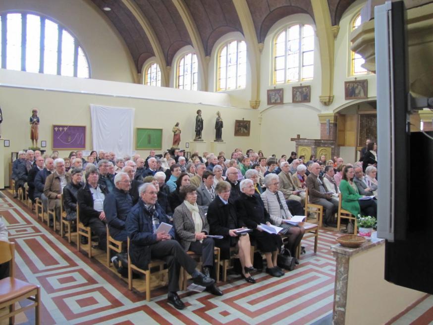 Feestelijke inzegening van de kerk van Rooierheide 