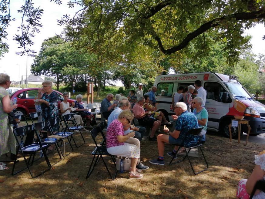 Bidden aan de kapel van De Visserij 