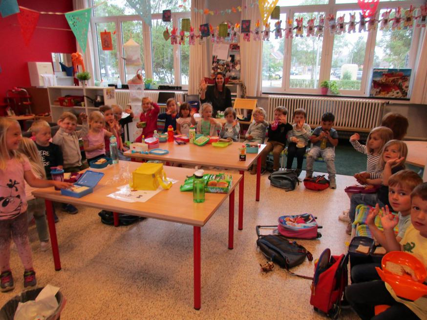 Nu draait ook onze kleuterschool op volle toeren……. 