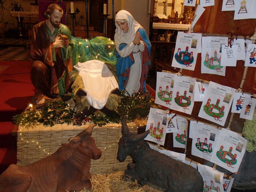 Kerststal in de kerk van Rode © lw