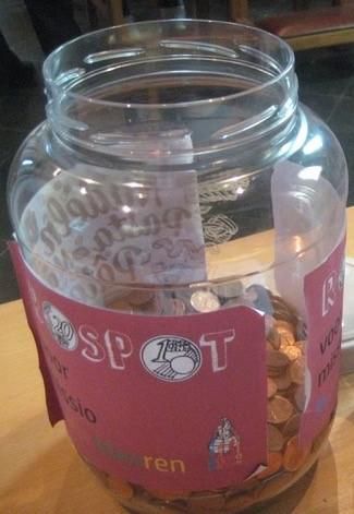 Zag je hem staan achteraan in de kerk: onze rospot is terug! © L.J. 