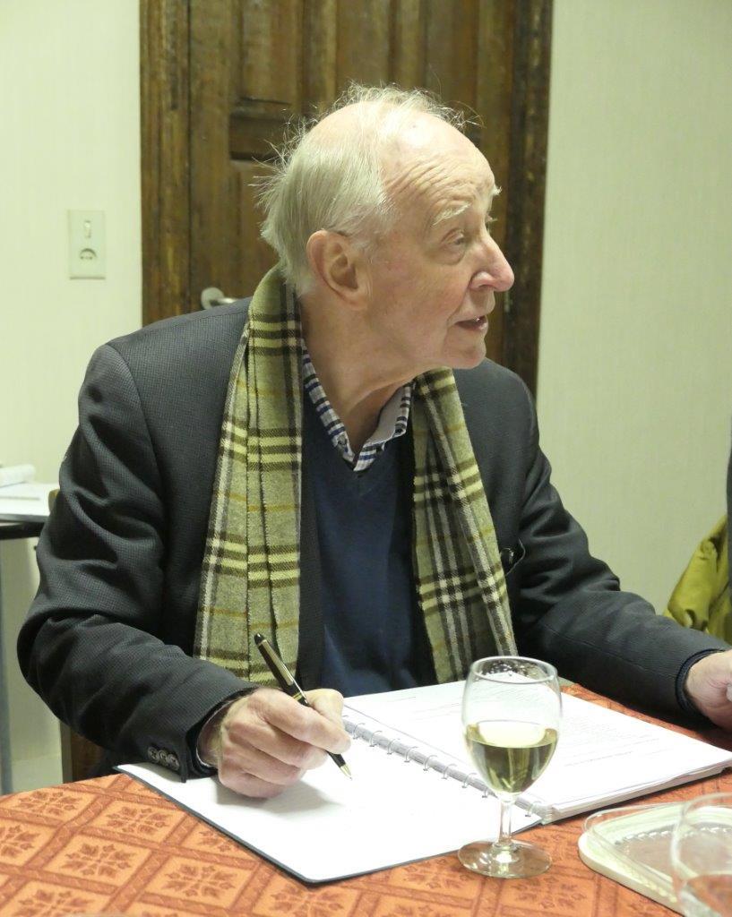 Jan Verwaest bij het schrijven van zijn wensen © PZ Oase Oud-Heverlee