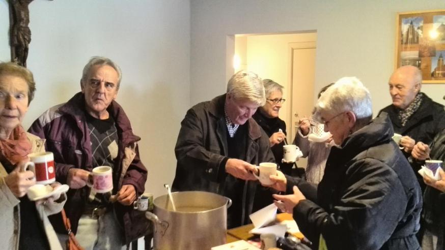 Soep op de stoep © Sonia Crabbé