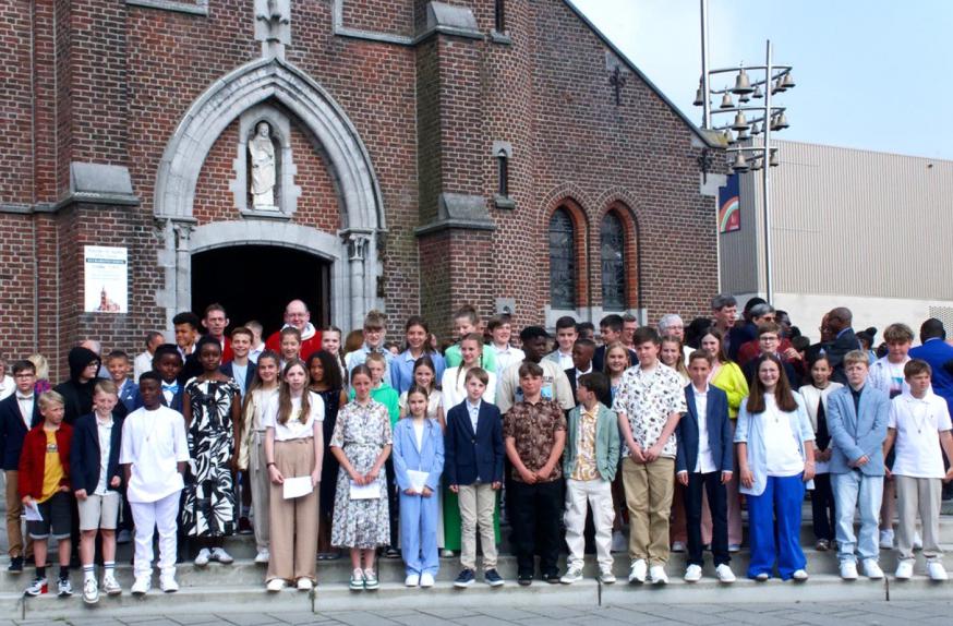 Vormelingen vieren feest in de Sint-Agathakerk 2024 © Pastorale zone Leuven aan de Dijle