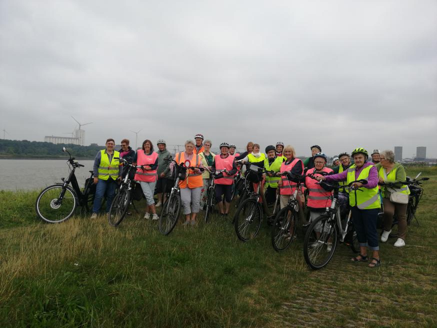 Femma SGW fietst naar Sint-Anneke 2024 