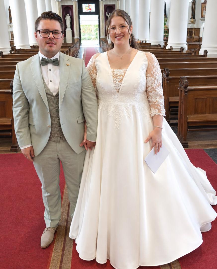 Zaterdag 12 september : Amy De Busschere en Andrew Temmerman in de kerk van Bassevelde 
