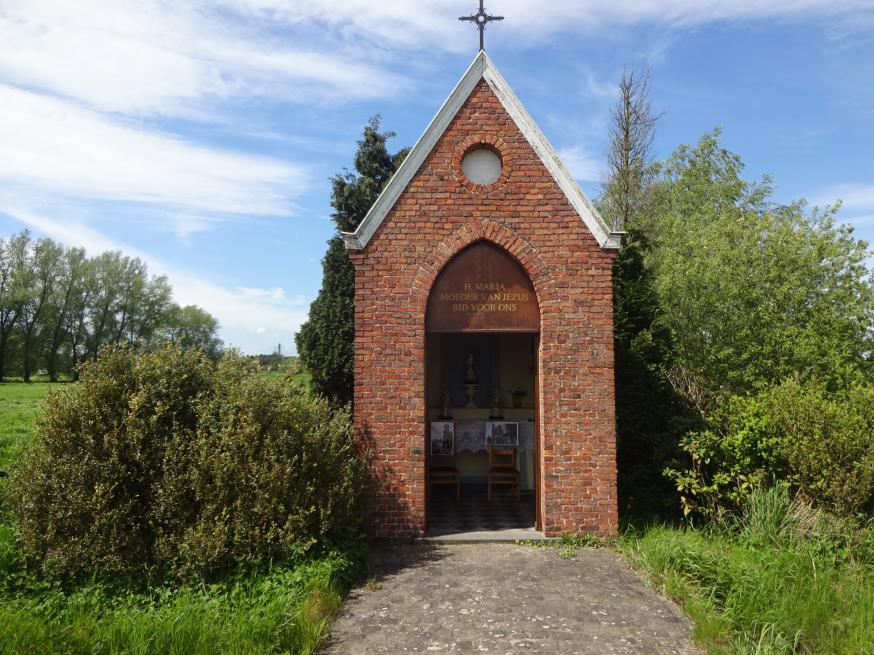 Kapel aan de Zuidledebrug te Mendonk © L. Coupillie