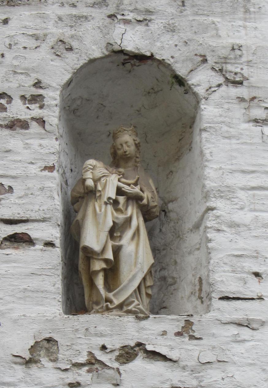 Het hoofdje van het Kindje Jezus is afgebroken © Brugge-Mariastad vzw