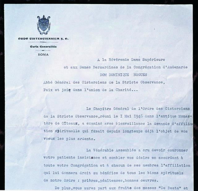 Brief van Dom Dominique Nogues, generale abt van de Strikte Observantie gericht aan priorin Provoyeur, waarin hij de spirituele verbondenheid van de zusters bernardinnen met de cisterciënzers Strikte Observantie bevestigt. (20 aug 1946) © archief zusters bernardinnen