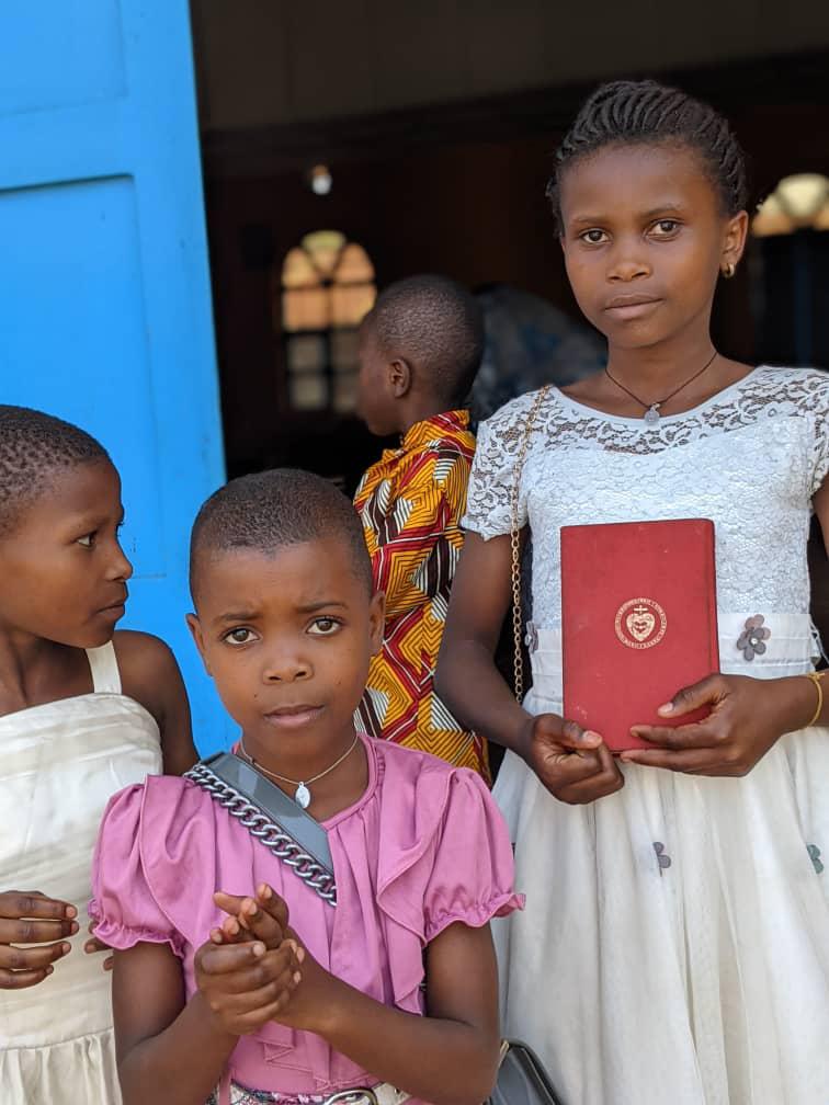 Steun je ons, dankjewel, … © LKZ Congo