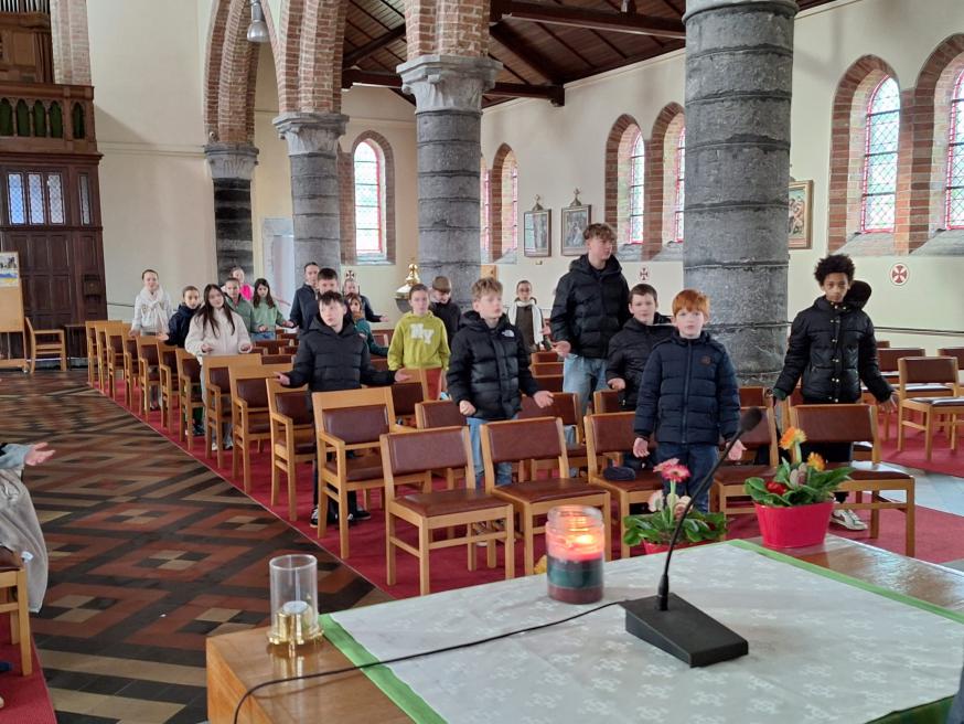 kerkverkenning en vormselkruisje 