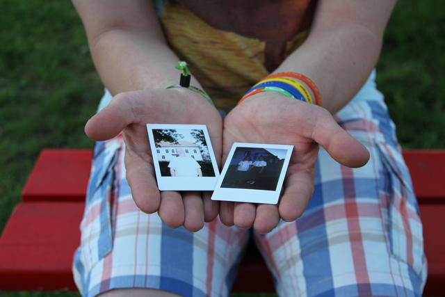 Twee polaroids, twee verhalen © IJD
