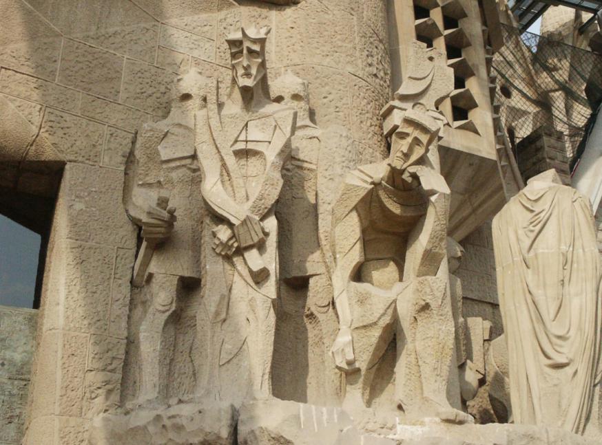 Sagrada Família © Rp22, CC BY 3.0 <https://creativecommons.org/licenses/by/3.0>, via Wikimedia Commons