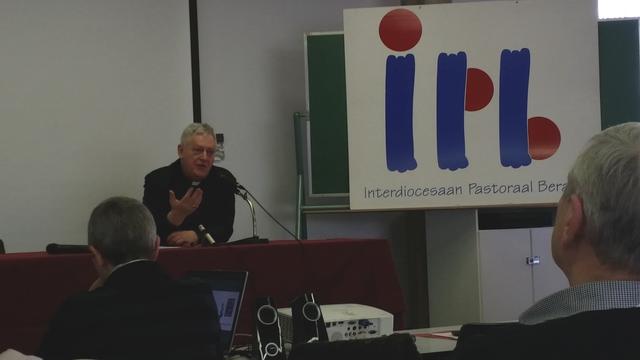 Mgr. Leon Lemmens op het IPB-Forum © GL