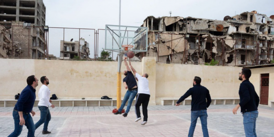 Ook te midden van de oorlog in Syrië gaat het leven door. © JRS