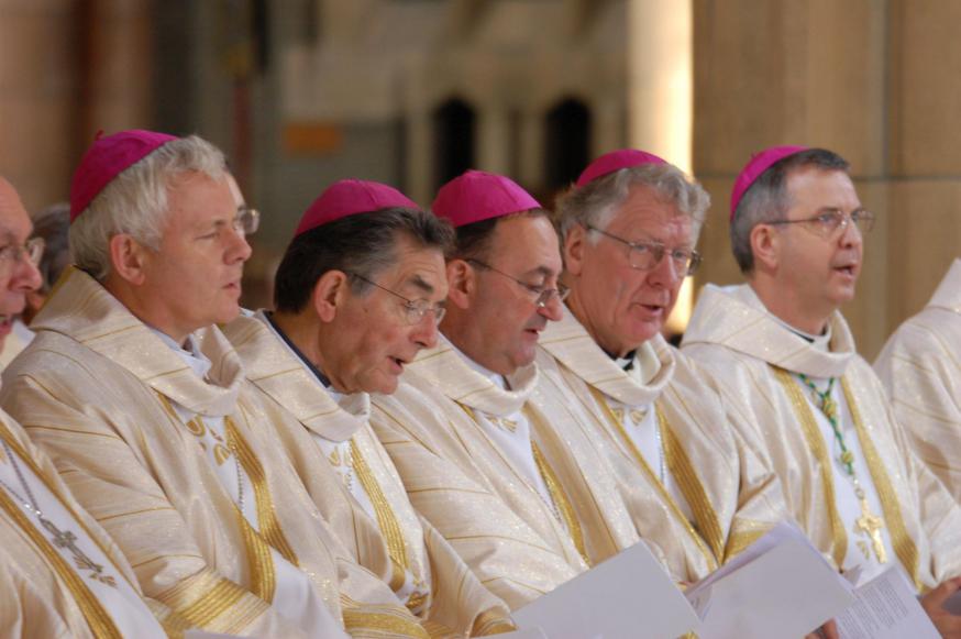 Mgr Jousten (tweede van links) was ook bij zijn collega-bisschoppen geliefd © Philippe Keulemans Mgr Jousten (tweede van links) was ook bij zijn collega-bisschoppen geliefd © Philippe Keulemans