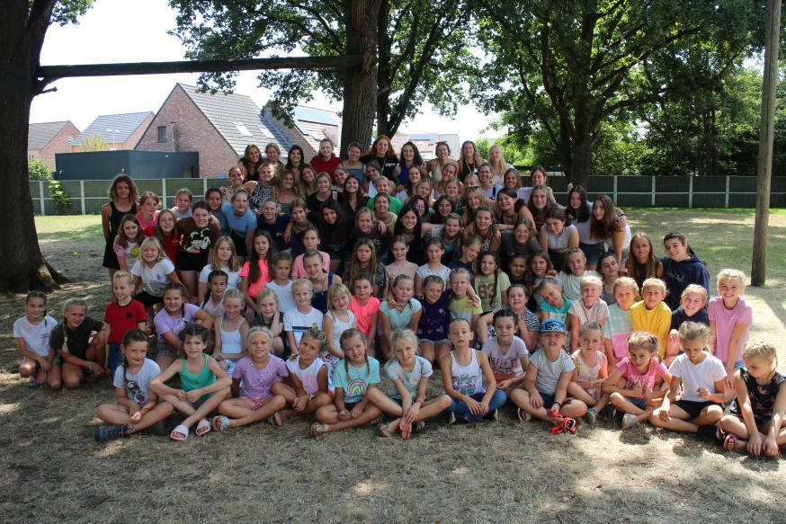 Op kamp in Koersel - Groepsfoto © RvH