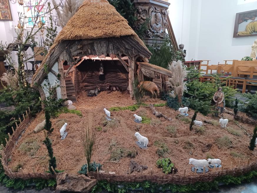 Onze kerststal in de kerk. © Heidi Claessen