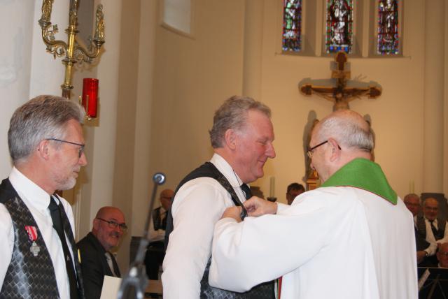 Proficiat aan de gehuldigden © Antoon Vandewiele