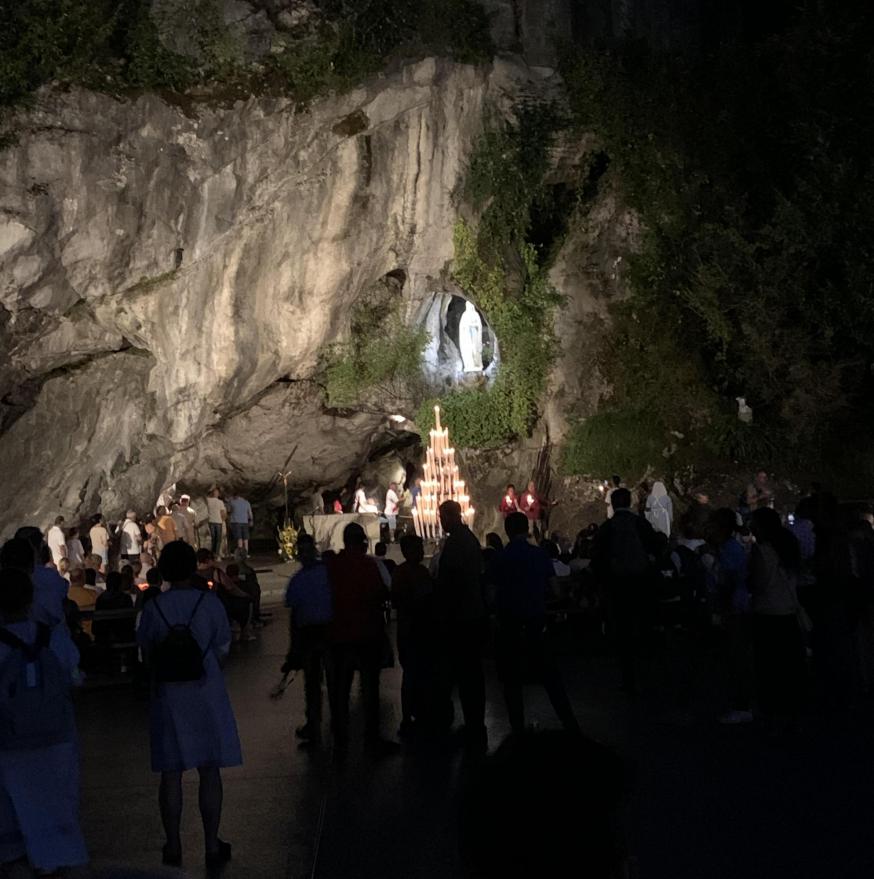 Lourdes bij nacht © Dirk Van Erps