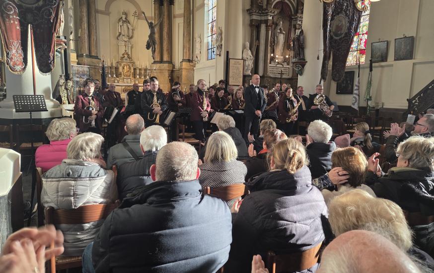 Meerdonk concert 2025 publiek en harmonie 