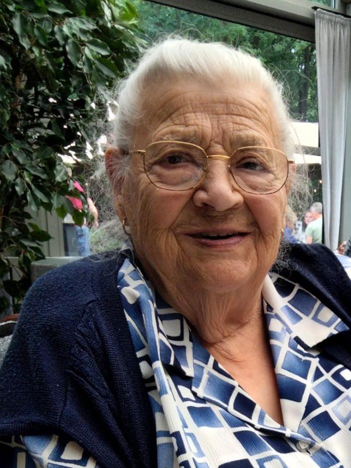 Madeleine Agten 