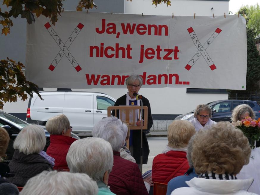 Op tientallen plaatsen in heel Duitsland werd dit weekend actie gevoerd © Maria 2.0 Op tientallen plaatsen in heel Duitsland werd dit weekend actie gevoerd © Maria 2.0