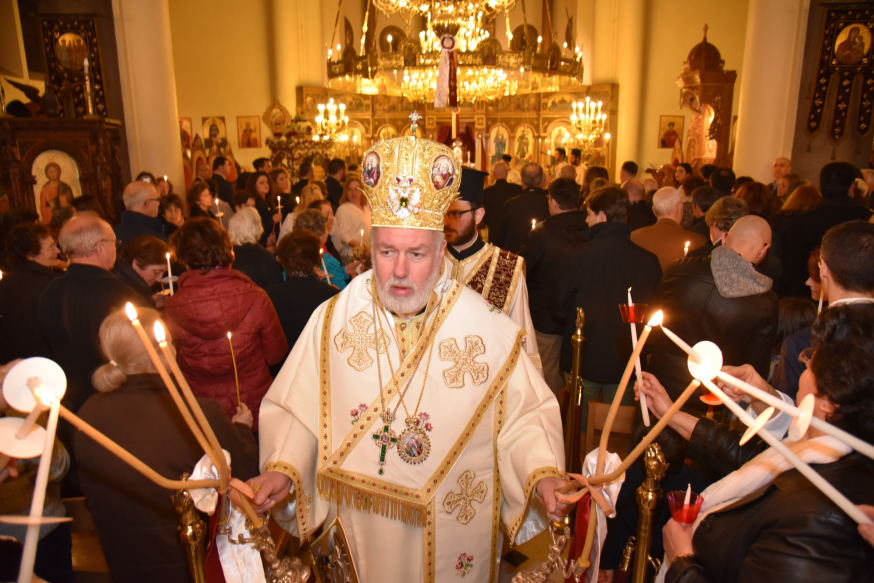 Mgr. Athenagoras Peckstadt bij het begin van een orthodoxe paasliturgie in de orthodoxe kathedraal van Brussel in precoronatijden © orthodoxia Mgr. Athenagoras Peckstadt bij het begin van een orthodoxe paasliturgie in de orthodoxe kathedraal van Brussel in precoronatijden © orthodoxia