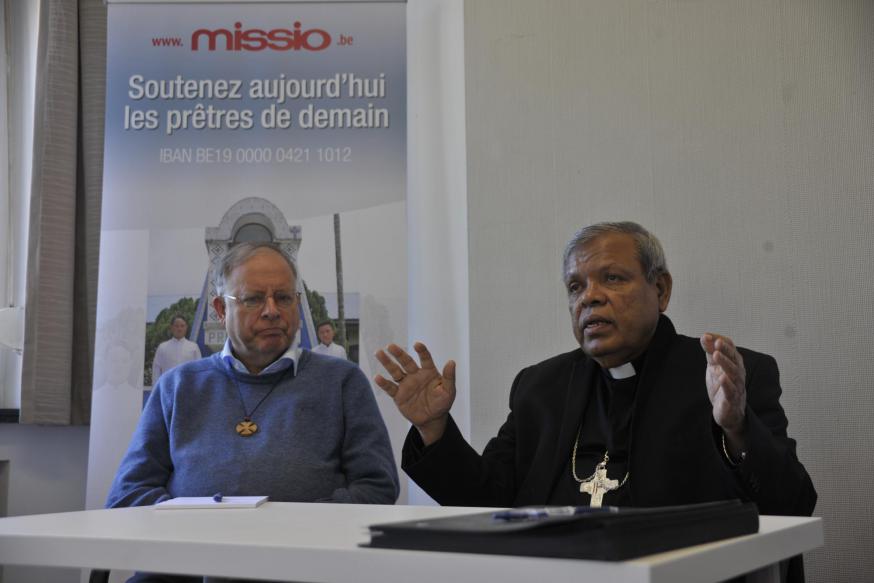 In de nasleep van de terreur op Pasen nodigde Missio de Sri Lankaanse bisschop Joseph Ponniah in België uit; directeur Michel Coppin (links) kent Ponniah al vele jaren  © Missio