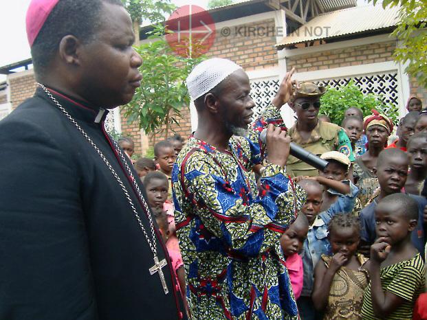 Aartsbisschop Dieudonné Nzapalainga van Bangui en imam Omar Kobine Layama © Kerk in Nood Aartsbisschop Dieudonné Nzapalainga van Bangui en imam Omar Kobine Layama © Kerk in Nood