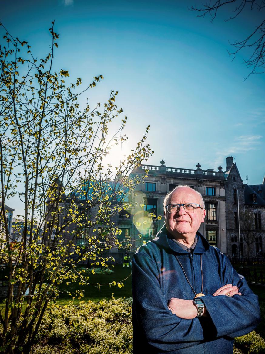 Paasinterview bisschop Lode © Nieuwsblad, foto: Inge Kinnet