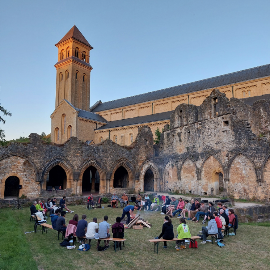 Orval Jeunes en Prière - Orval Jongeren in gebed 