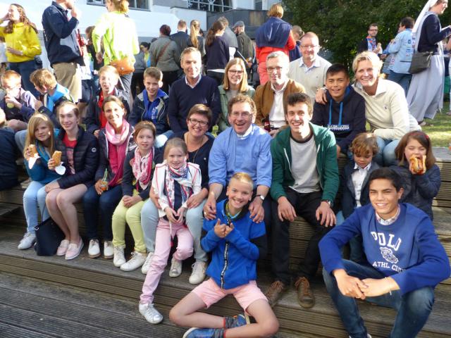Bisschop Lode maakt graag kennis met onze jongeren 