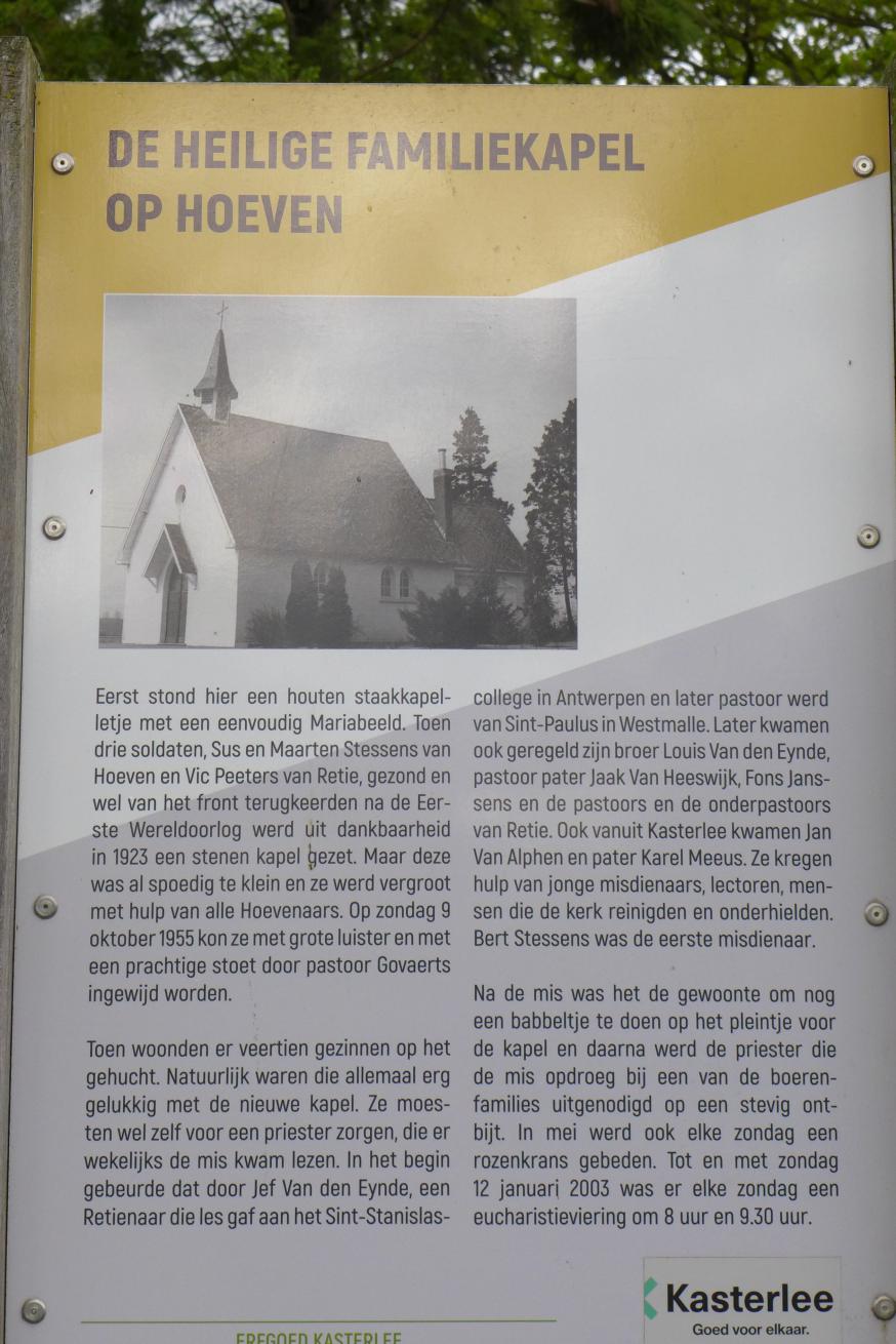 Meer info over de kapel van de Hoeven. © Maria Van den Put