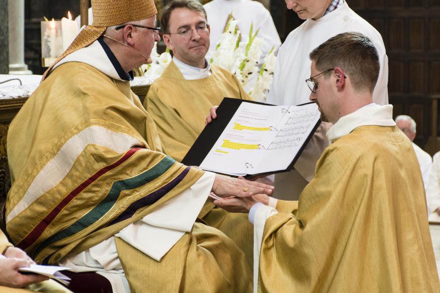 priesterwijding Mathias Dick - 3 juli 2022 © Bisdom Gent, foto: Martine Van Cauwenberghe