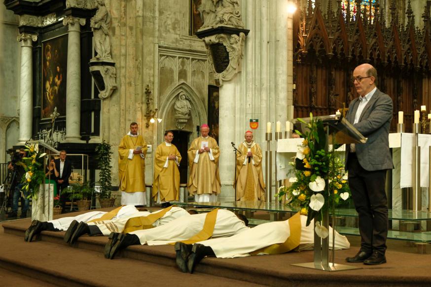Priesterwijding Geert Narinx, AnthonyJude Okafor, Kevin Pluym en Jan Van Achter, Sint-Romboutskathedraal Mechelen, 10 juli 2022 © Laurens Vangeel