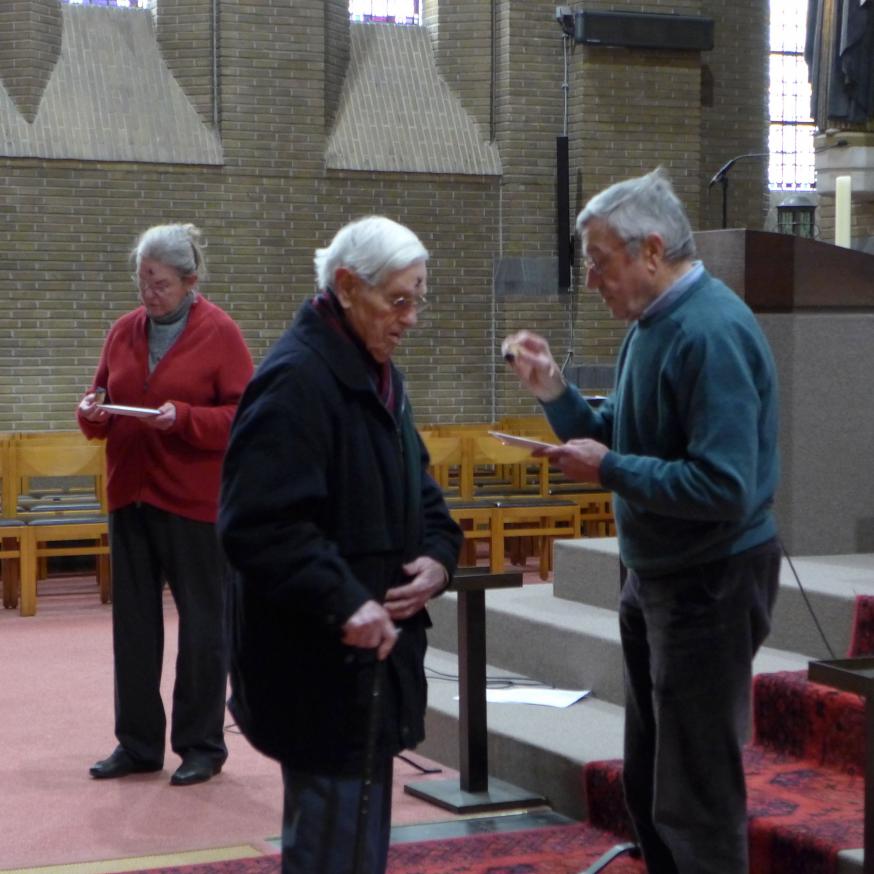ASWOENSDAG OP ONZE PAROCHIE IN STILTE TERUGKEREN © Peter Engelbert