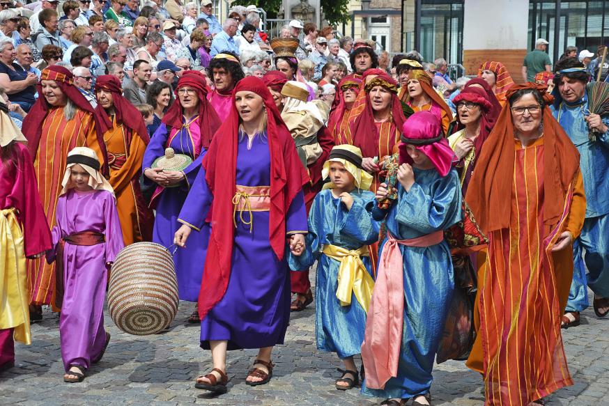 De Mechelse Hanswijkprocessie is één van de oudste processies van ons land, ingebed in een lange traditie.  ©  vzw Hanswijk & Processie