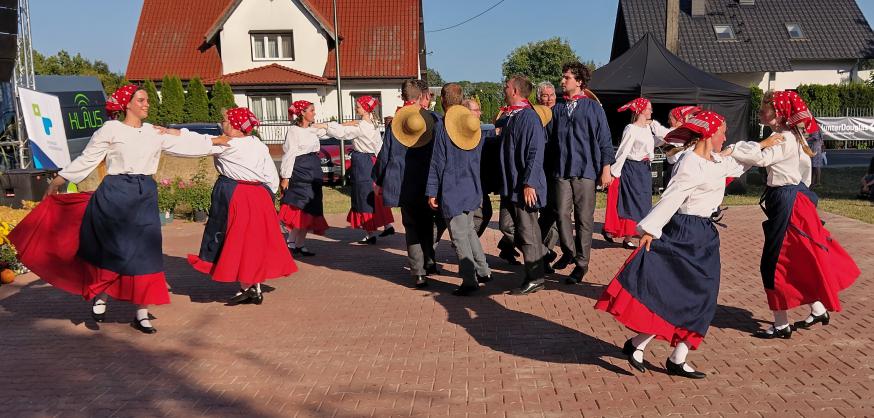 Reintje Vos danst Oogstkoekenkermis 