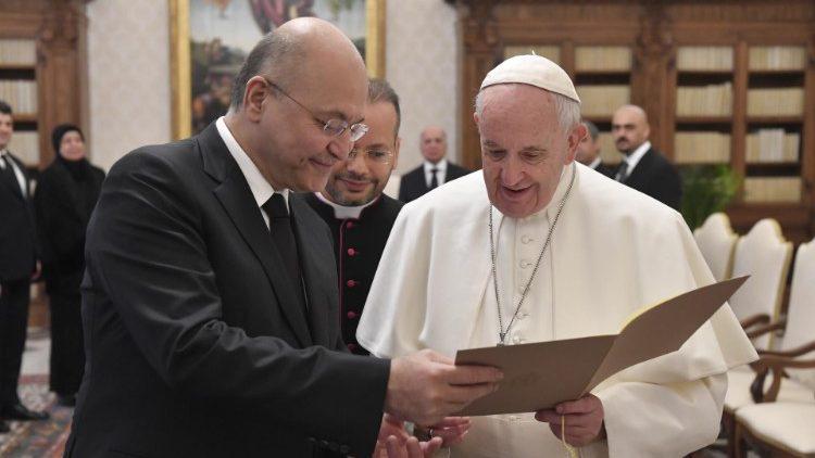 President Salih van Irak met paus Franciscus © Vatican Media